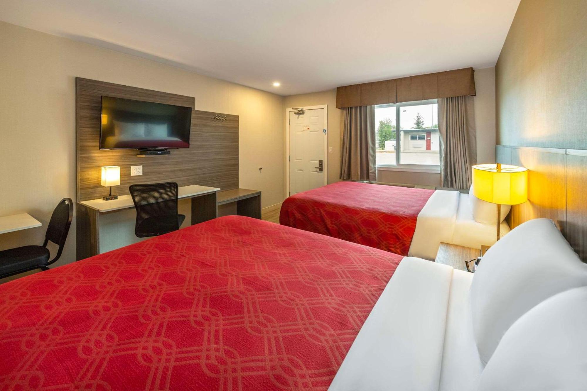 Econo Lodge Inn & Suites Pincher Creek Buitenkant foto
